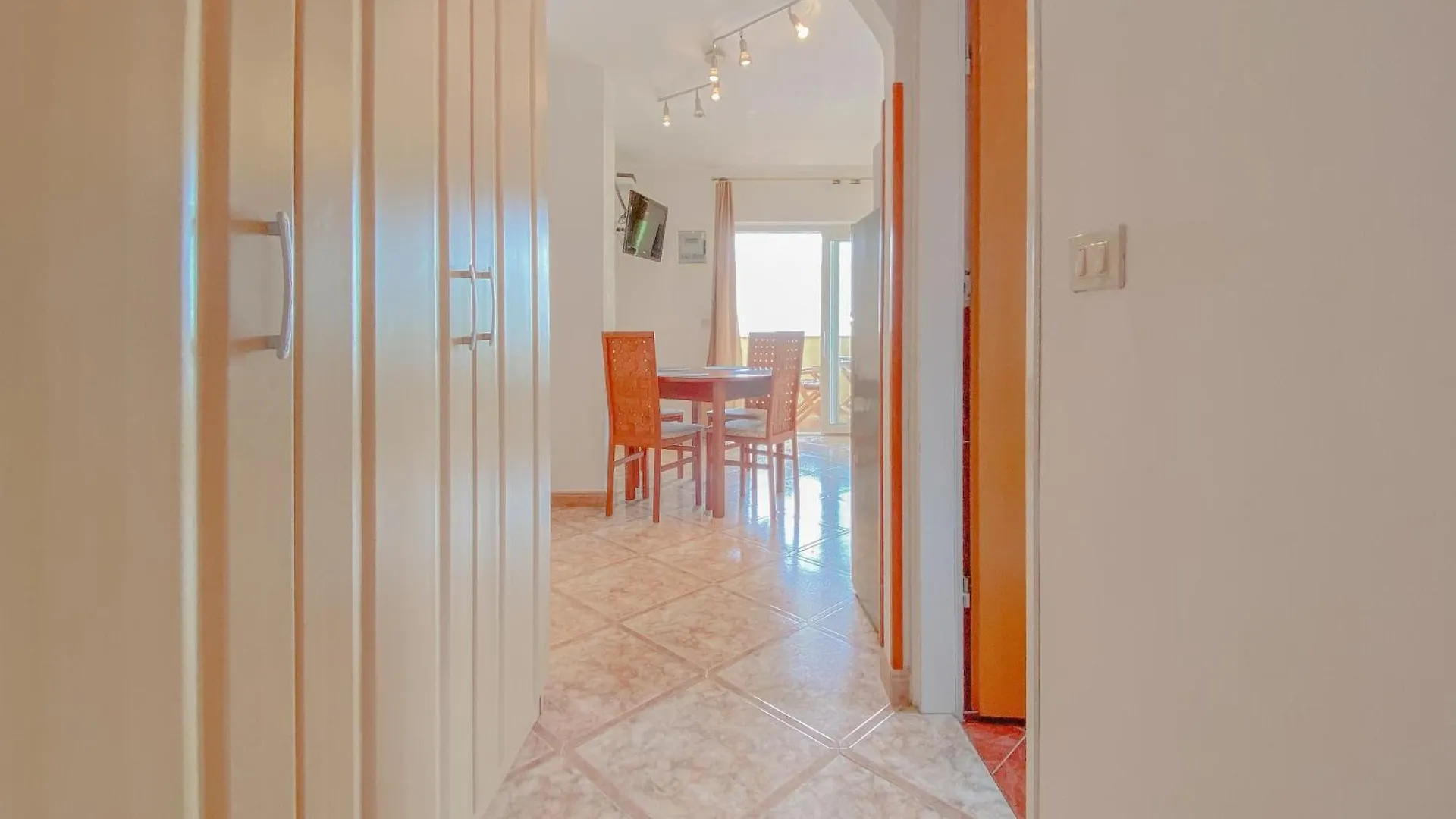 Viviana Damir 4 Apartment Novigrad  Croatia