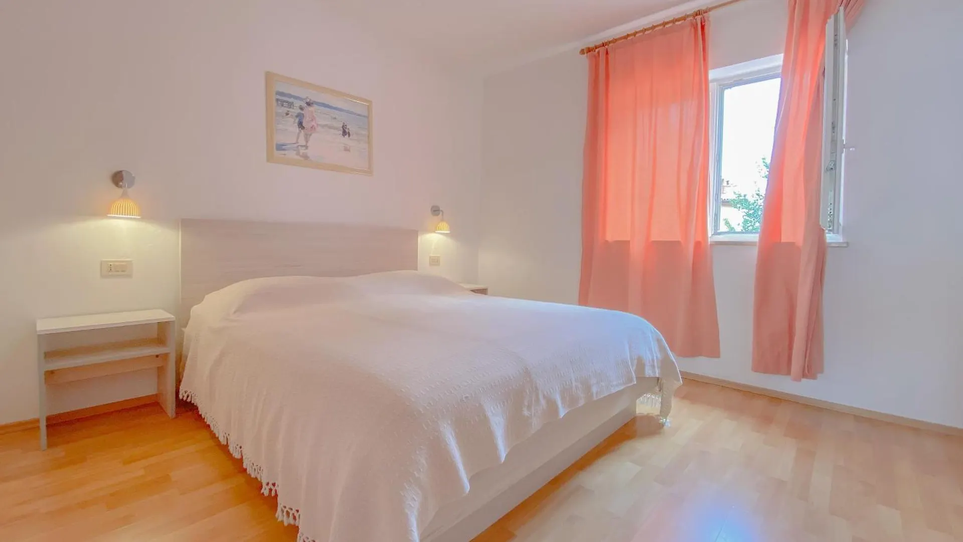 Viviana Damir 4 Apartment Novigrad